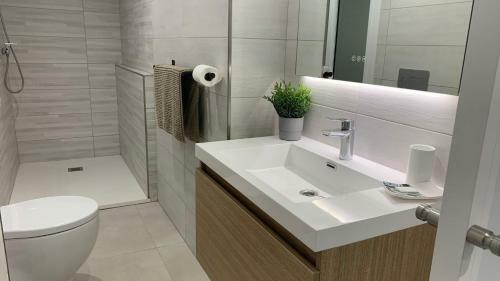 Apartamento Rodhes Playa B-1