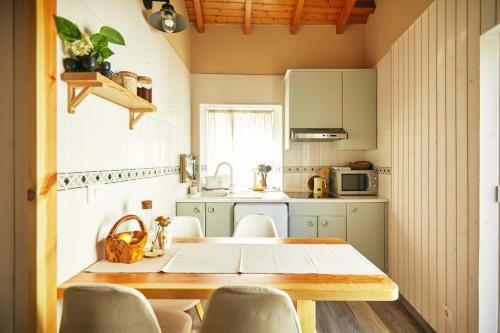 Casa Montse. Apartamentos Tur�sticos