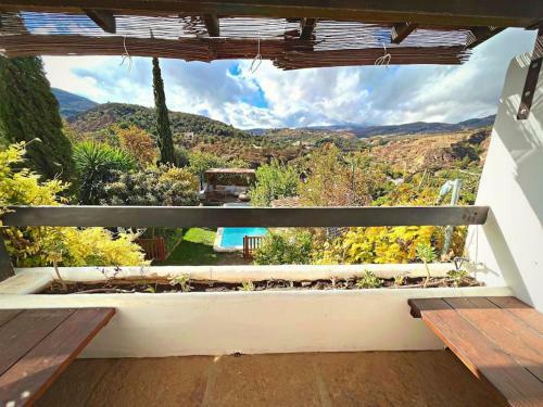 Sunset Mountain-view Villa With Garden & Pool