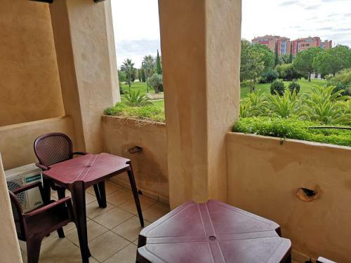 Apartamento Dos Dormitorios Vistas Jard�n