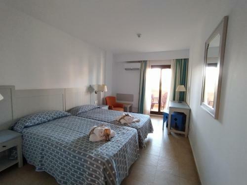 Apartamento Dos Dormitorios Vistas Jard�n