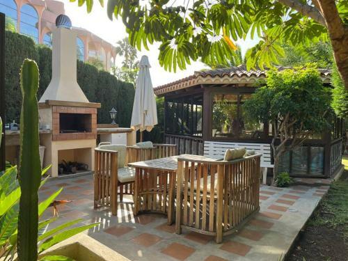 Preciosa Casa Con Jard�n Privado