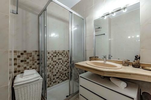Lovely Apartment Lavaggi Sea View