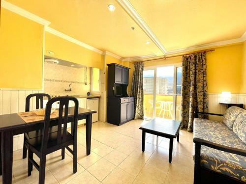 Apartmento A 150m de Playa, Con Piscina Climatizada