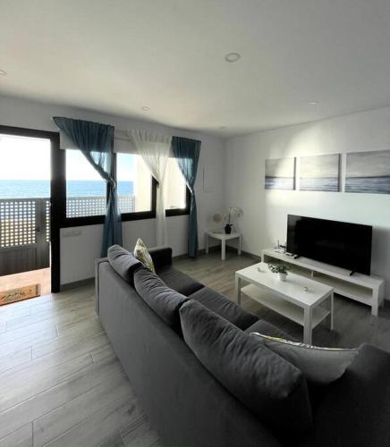 Moderno Apartamento Frente Al Mar