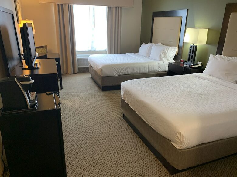 Holiday Inn Express Hotel & Suites Dewitt (syracuse)