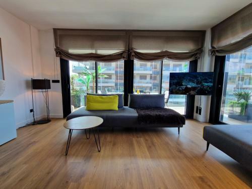 Apartamento Piso De Lujo En Canelas