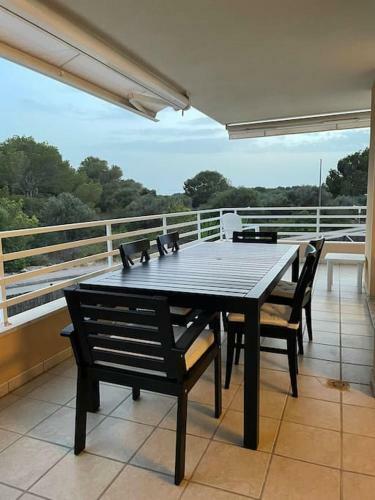 Beautiful Apartment With Sea View And Great Pool