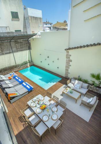Owl Booking Villa Alvarez - Luxury Retreat