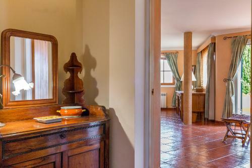 Townhouse With Pool And Mountain Views, Just 5 Min