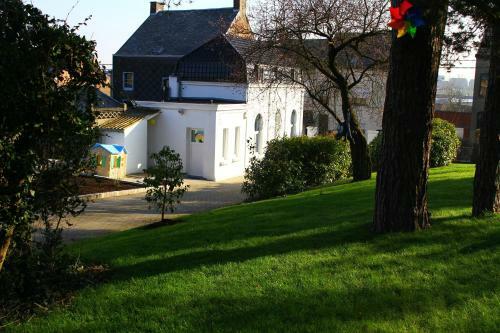G�te De La Conciergerie Du Cheval Blanc