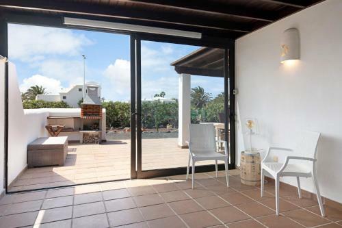 Villa Monta�a Roja