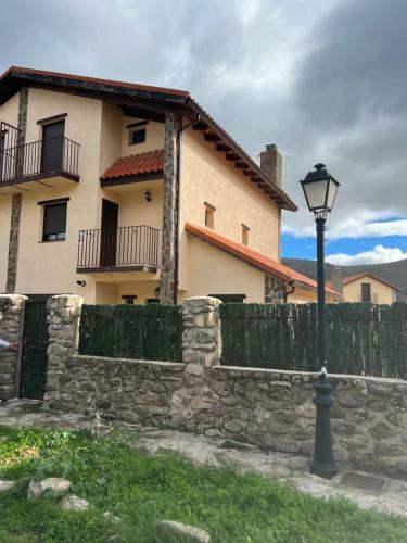 Encanto - Pinilla Del Valle