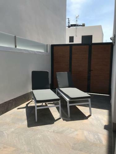 Top Villa 6-8p-6 Beds-swimming Pool With Jacuzzi