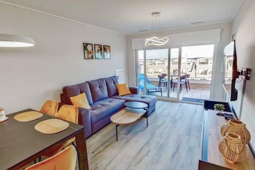 Apartment With Private, Heated Jacuzzi, Ac, Pool