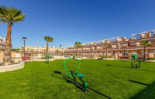 3 Bedroom Stunning Apartment In Pilar de La Horadada