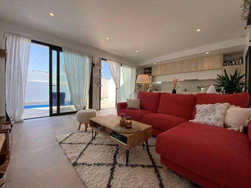 Modern Villa With 3 Bedrooms , Private Pool & Ping Pong Table