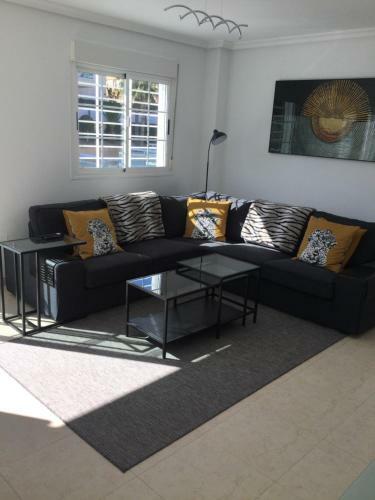 Apartamento Duplex - 500m From Mil Palmeras Beach