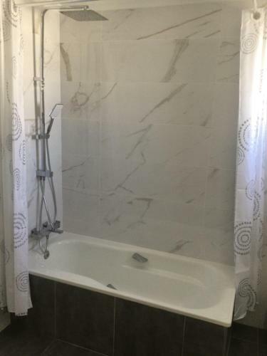 Apartamento Duplex - 500m From Mil Palmeras Beach