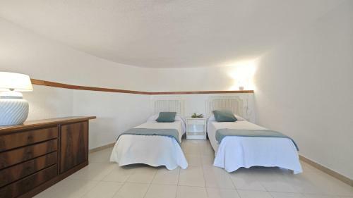 Merbea Magn�fica Villa En Pe��scola