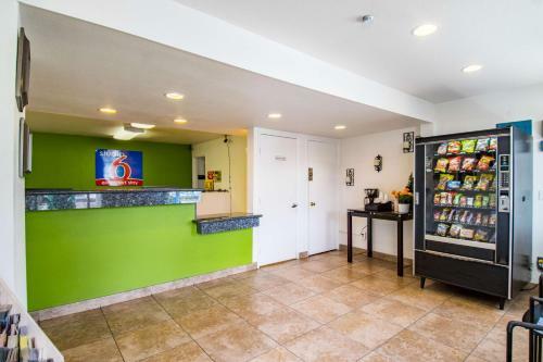 Motel Studio 6 Cypress