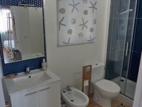 Apartamento Las Atalayas: Castle And Sea Views