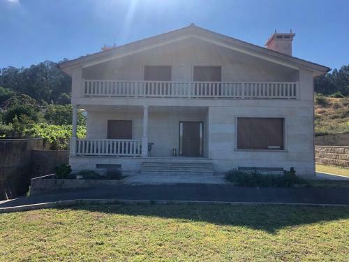 Chalets Tito G�mez Meis