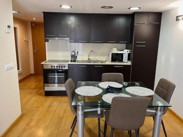 Apartamento C�ntrico Con Parking En Palamos