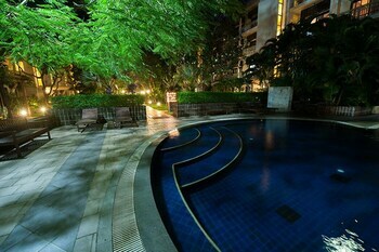 Embassy Place Apartments