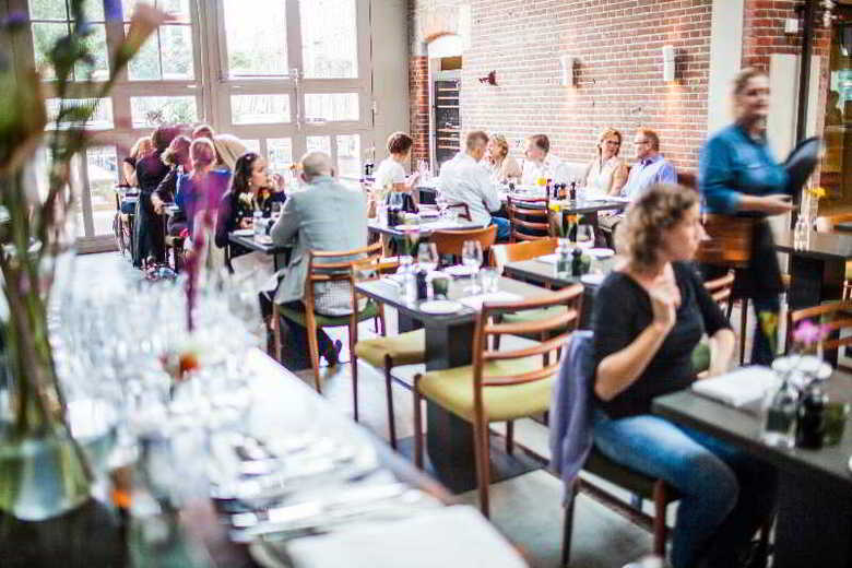 Hotel De Hallen