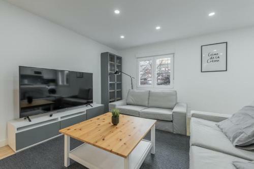 Apartamento Reformado, C�ntrico, Wifi G