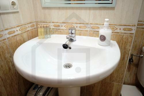 Apartamento Piso Completo Con Plaza De Garaje
