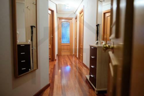 Apartamento Piso Completo Con Plaza De Garaje