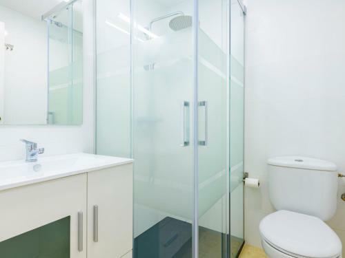 Apartment Miralmar By Interhome