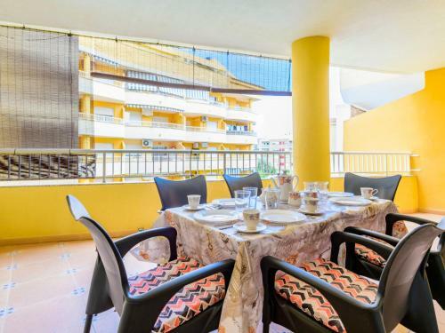 Apartment Miralmar By Interhome