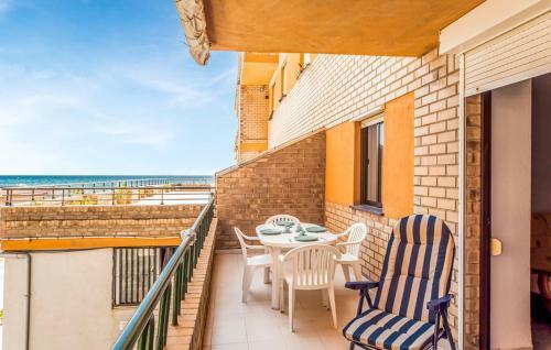 Stunning Apartment In Oropesa Del Mar