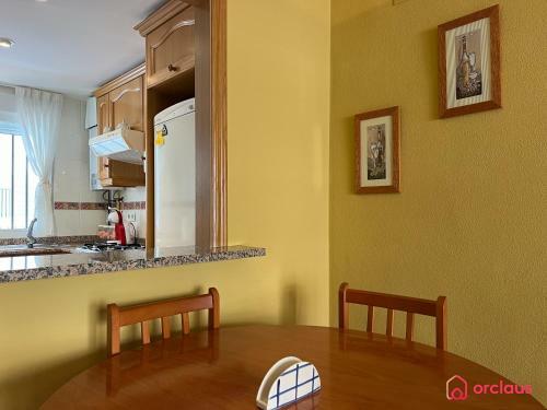 Apartamento Vistoso Y Colorido