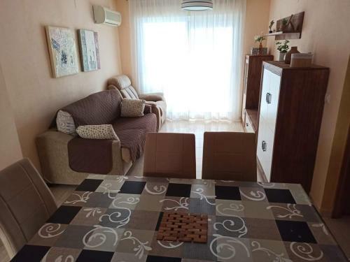 Apartamento En Magic World. Nueva Marina Dor