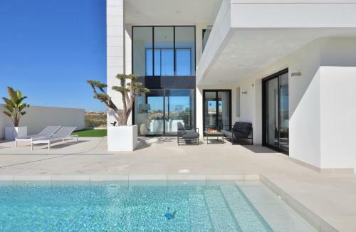 Exclusive Villa Campoamor