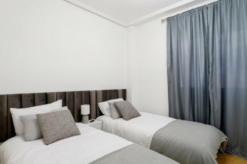 Cb Living - Beachfront Apartment In Aguamarina