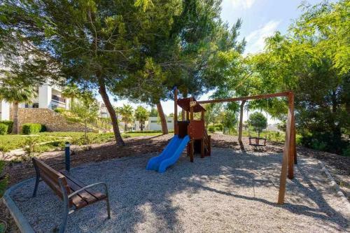 C�modo Apartamento De 2 Dormitorios En Las Colinas