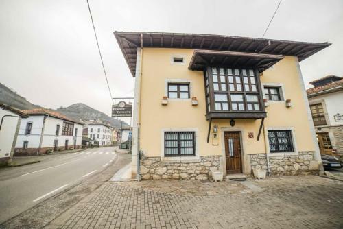 Hostal Pensi�n Onis