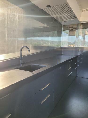 Villa The Black Line House