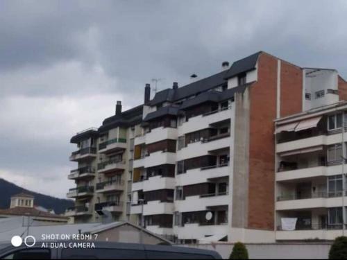 Apartamento C�modo Y C�ntrico En Olot