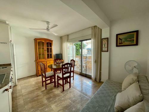 Oliva Seaside Apartments