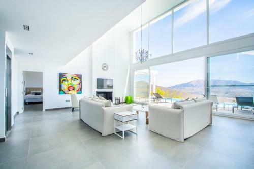 Dolce Vita Villa By Alfresco Stays