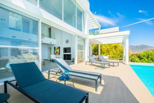 Dolce Vita Villa By Alfresco Stays
