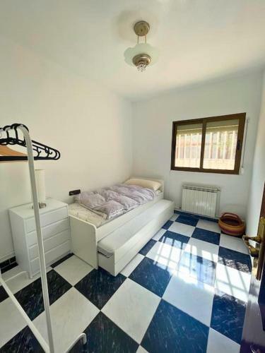 Casa Con Jard�n En Ogijares