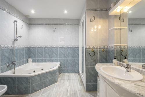 Las Flores 5 - Large Townhouse