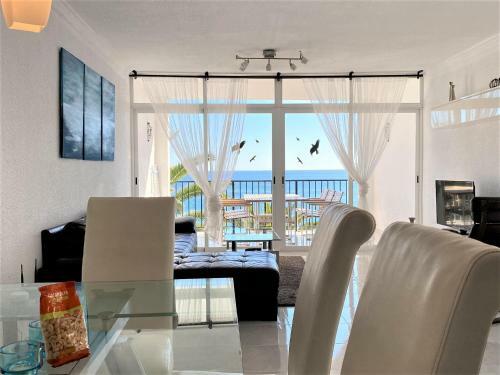 Tuhillo 2d Seaview Apartments Casasol
